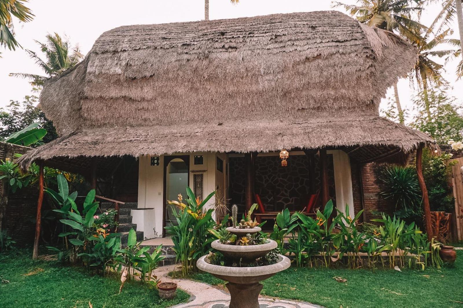 Отель Sasak Experience Kuta  Экстерьер фото