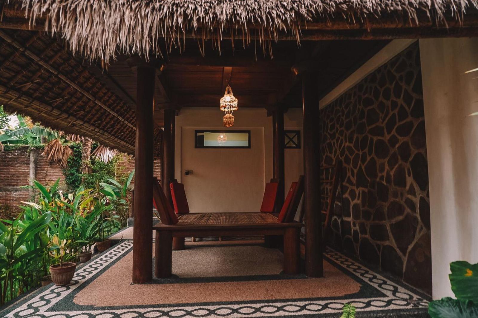 Отель Sasak Experience Kuta  Экстерьер фото