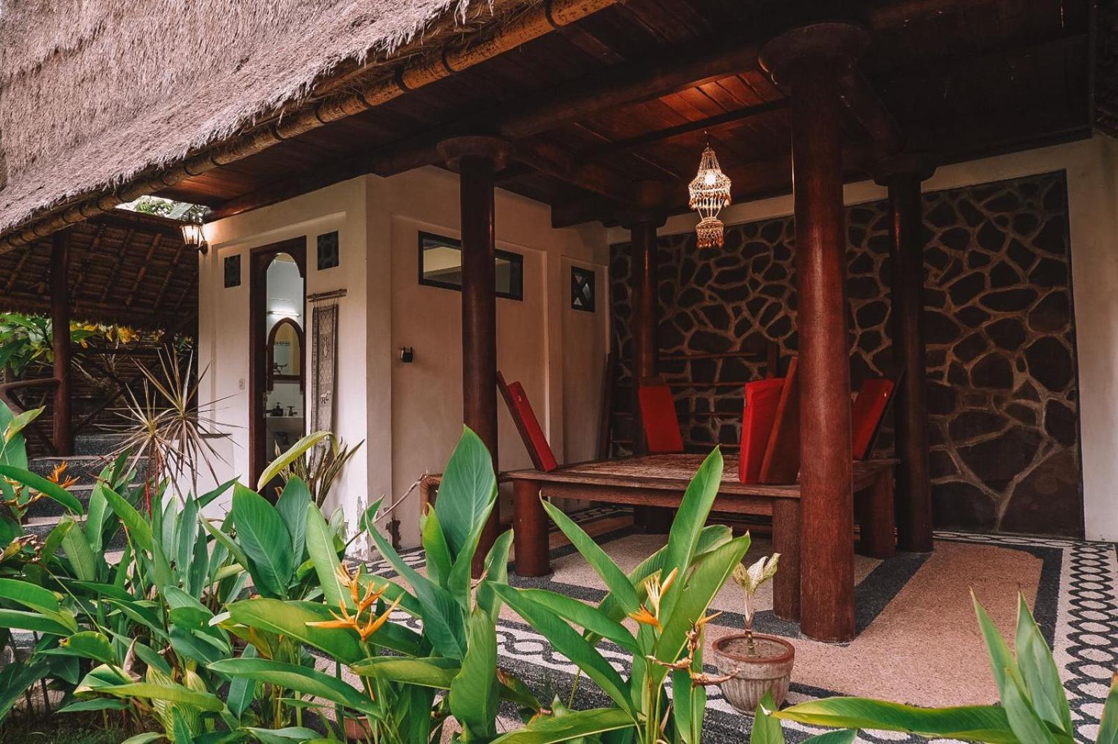 Отель Sasak Experience Kuta  Экстерьер фото