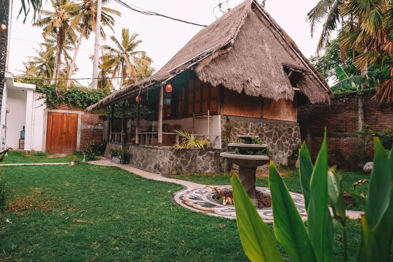 Отель Sasak Experience Kuta  Экстерьер фото